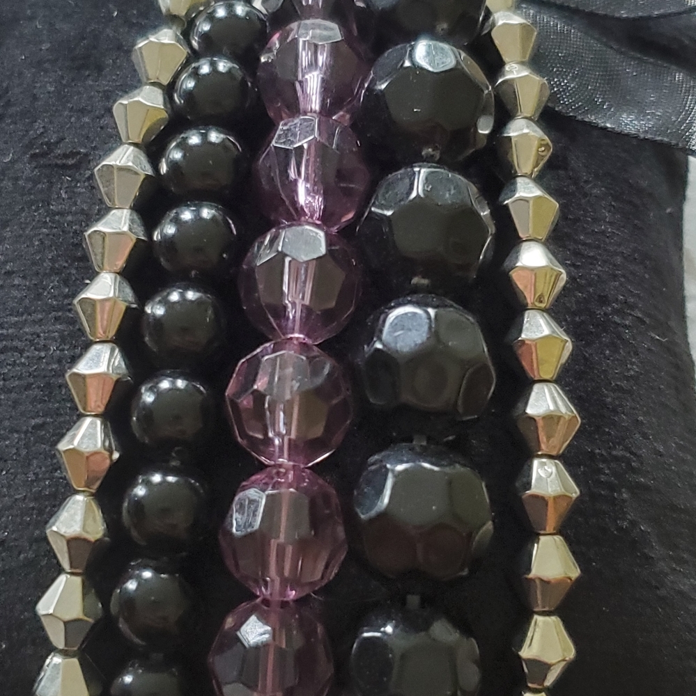 ❄3/$15❄Stretchy Beaded Bracelet Set